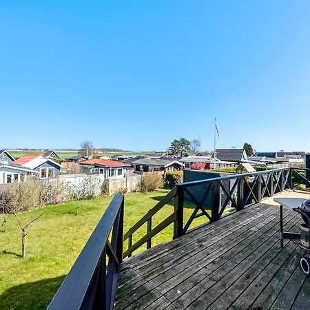 2 Bedroom Cozy In Semesterbostad Kerteminde